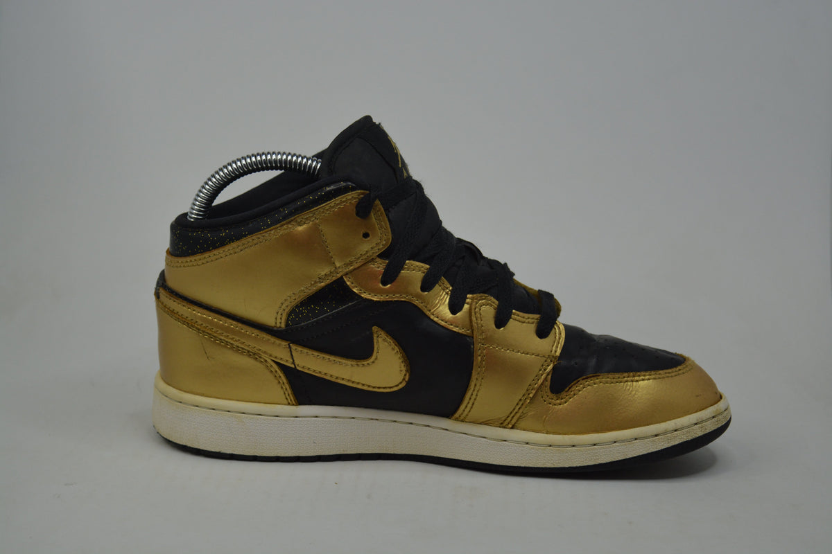 Nike Boys Air Jordan 1 Mid Sneakers