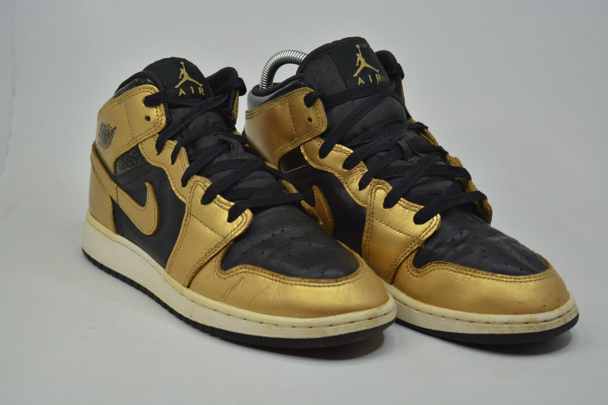 Nike Boys Air Jordan 1 Mid Sneakers