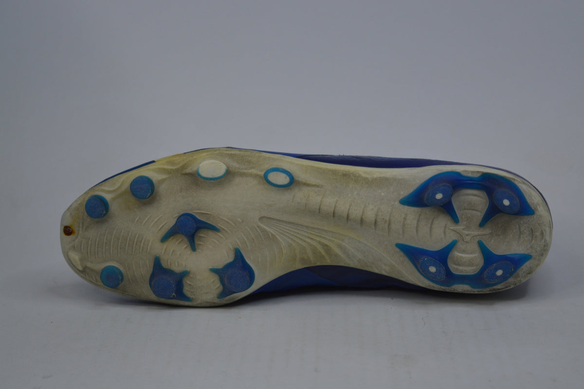 Mizuno Rebula 3 Professional Football Soccer