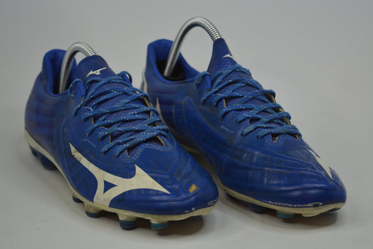 Mizuno Rebula 3 Professional Football Soccer