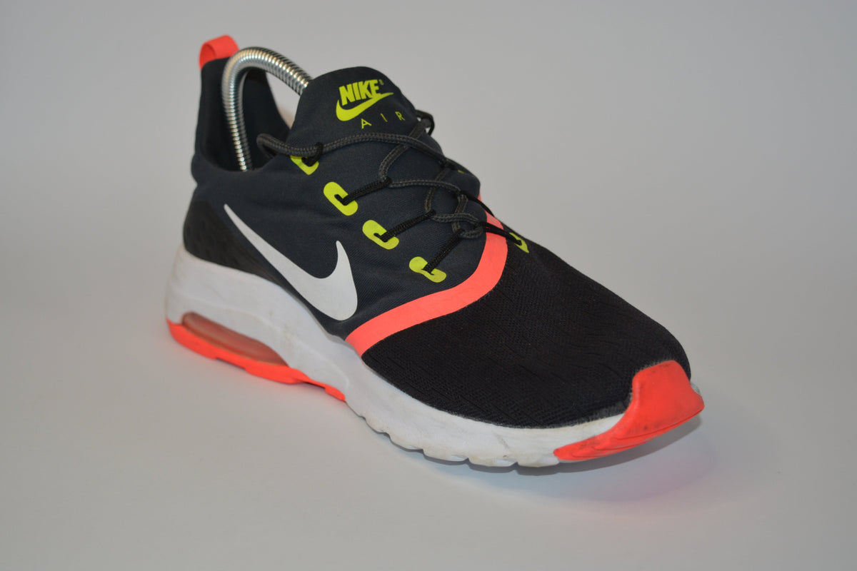 Nike Air Max Motion Racer 2 Athletic Running shoes