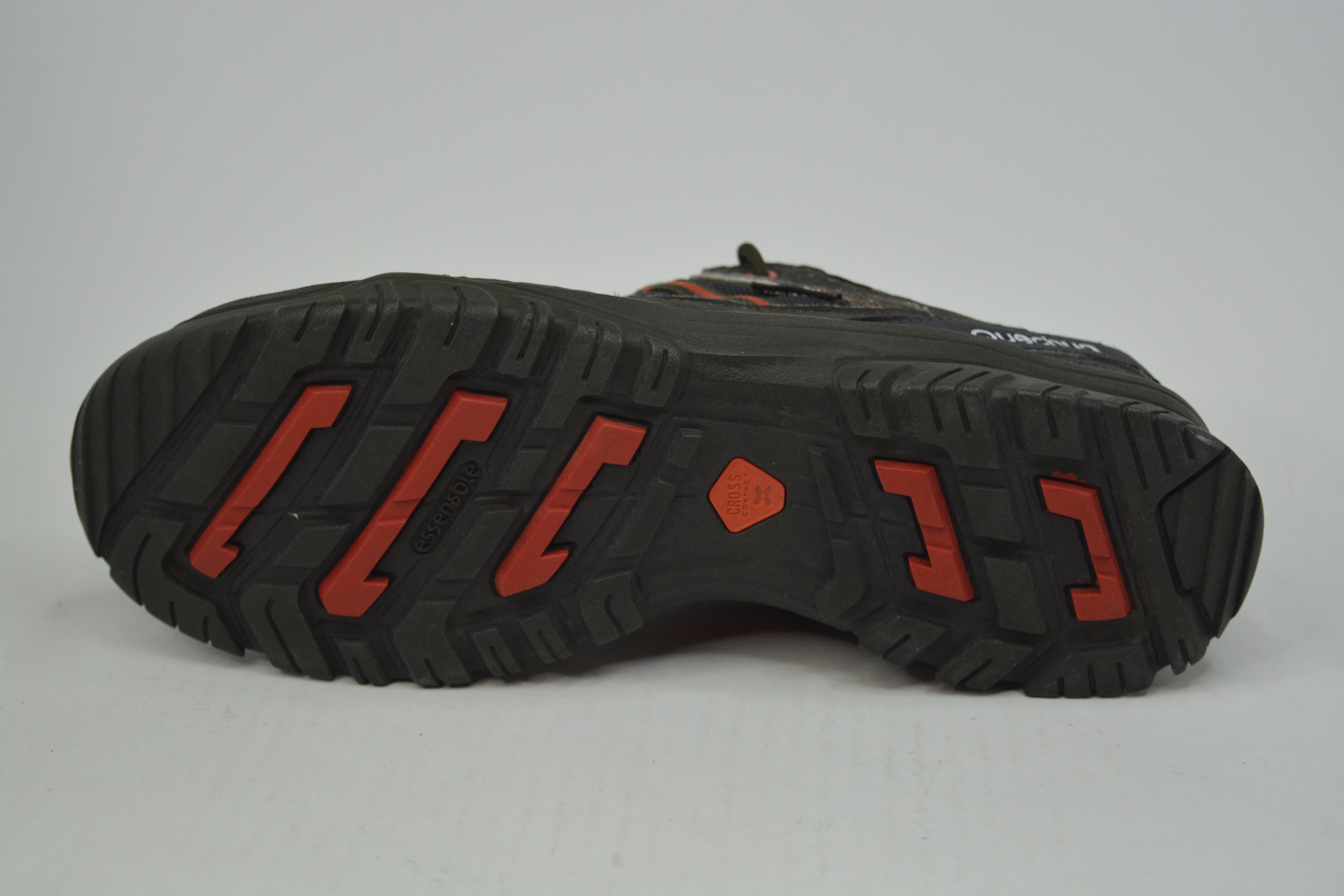 QUECHUA ARPENAZ 100 NOVADRY With Memory Foam - Very Comfortable