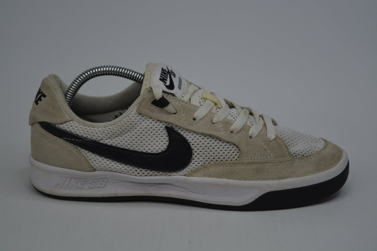 Nike Adversary SB Sneakers