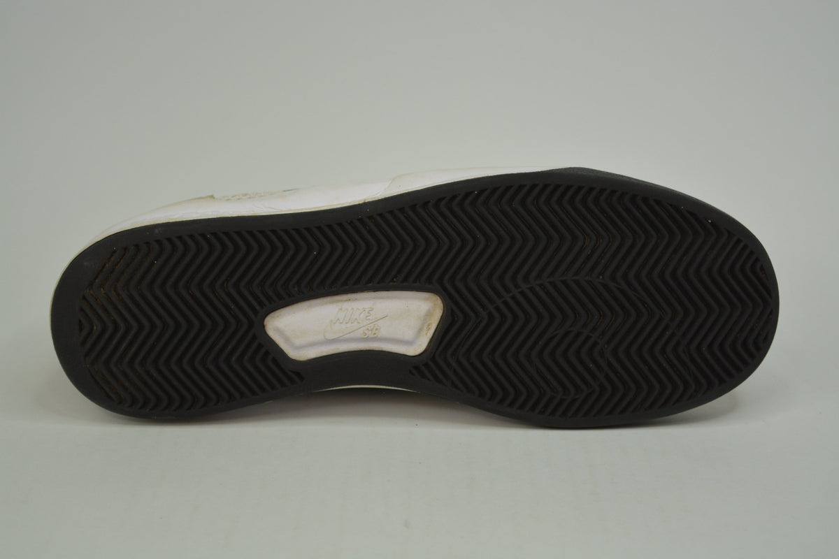 Nike Adversary SB Sneakers