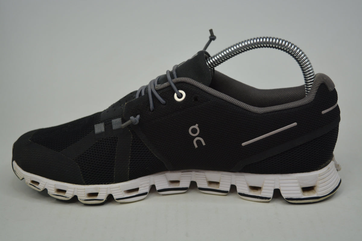 ON CLOUD RUNNING SHOES SNEAKERS - Size 6