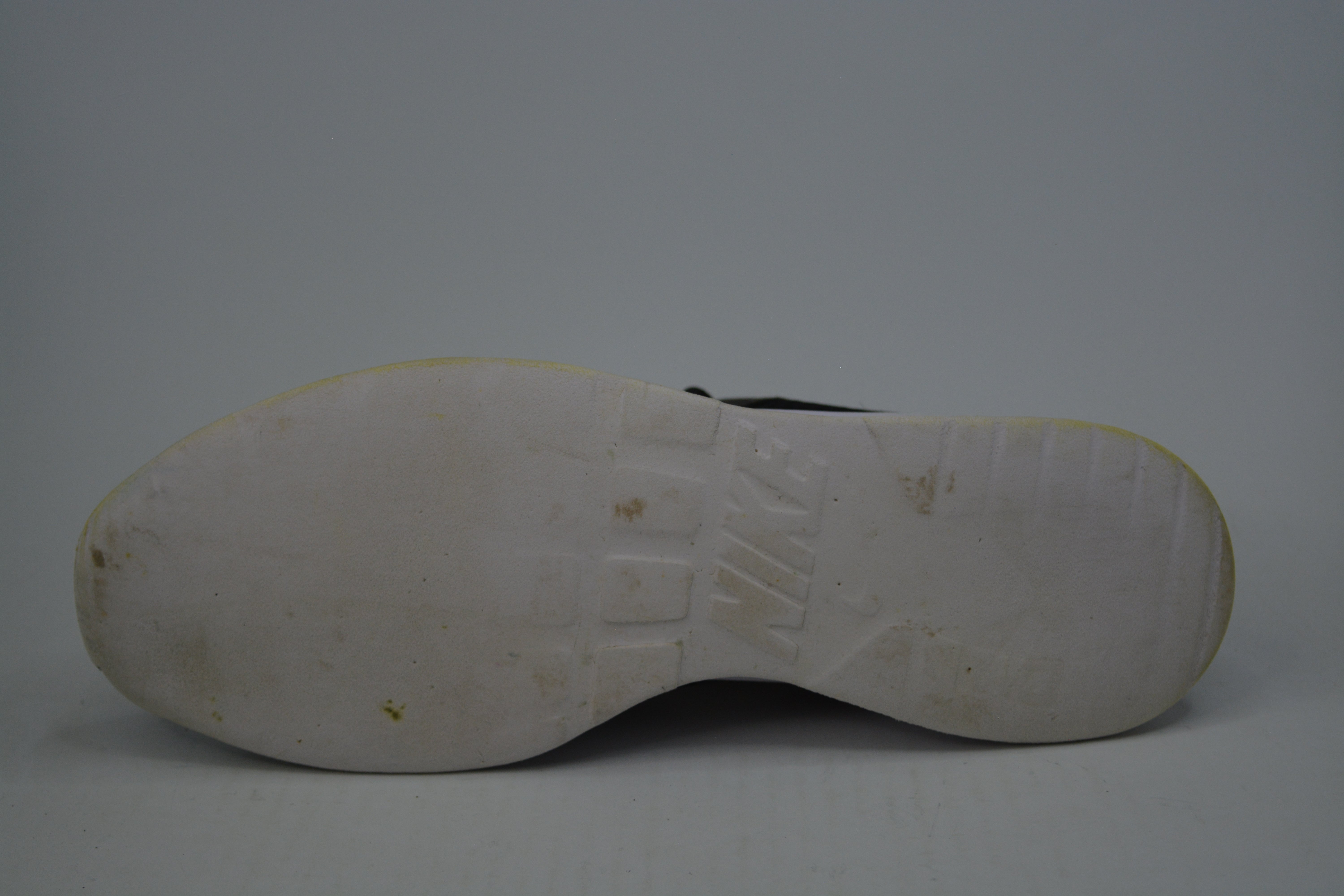 Nike Mens Tanjun Black/White at the Best Price