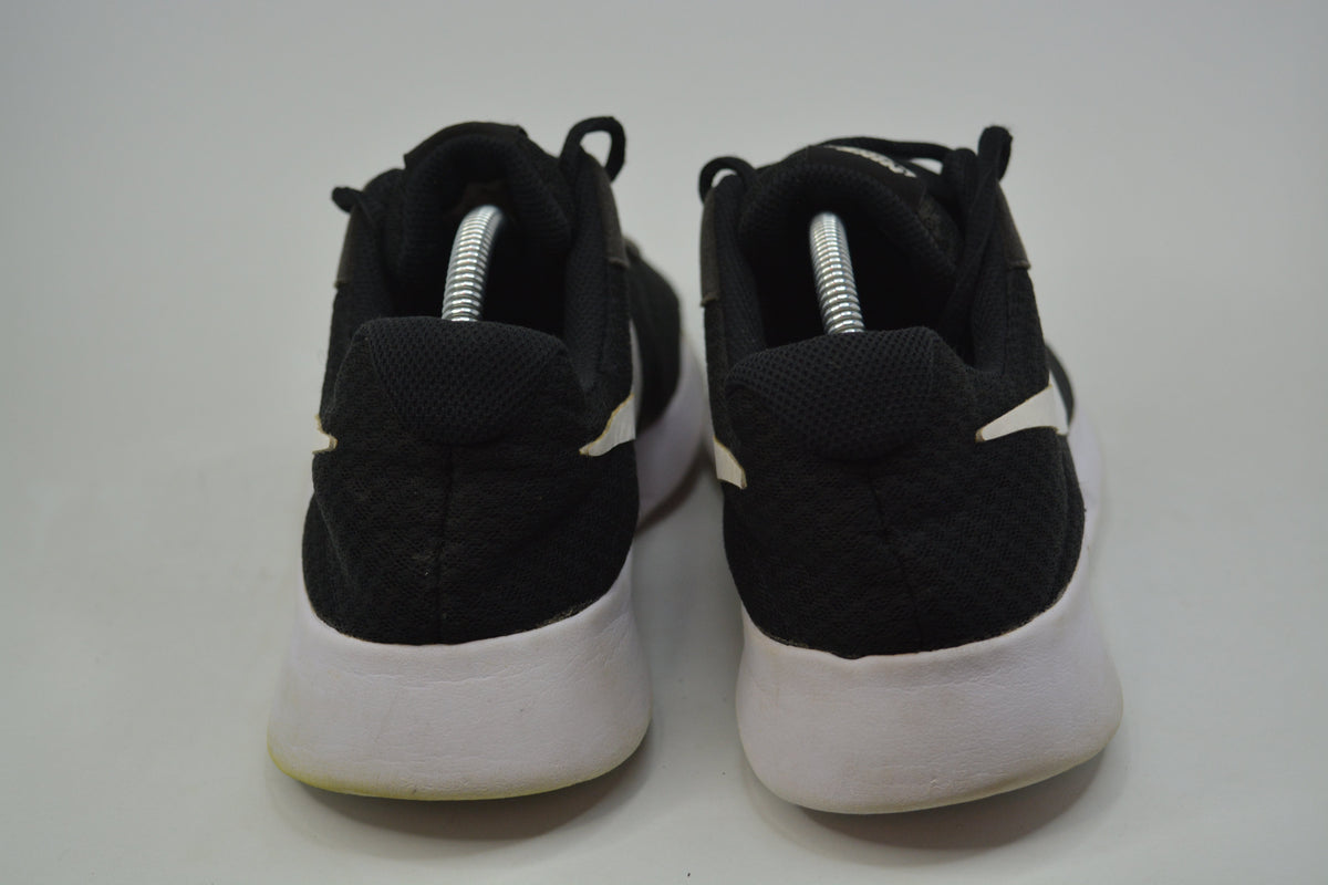 Nike Mens Tanjun Black/White at the Best Price