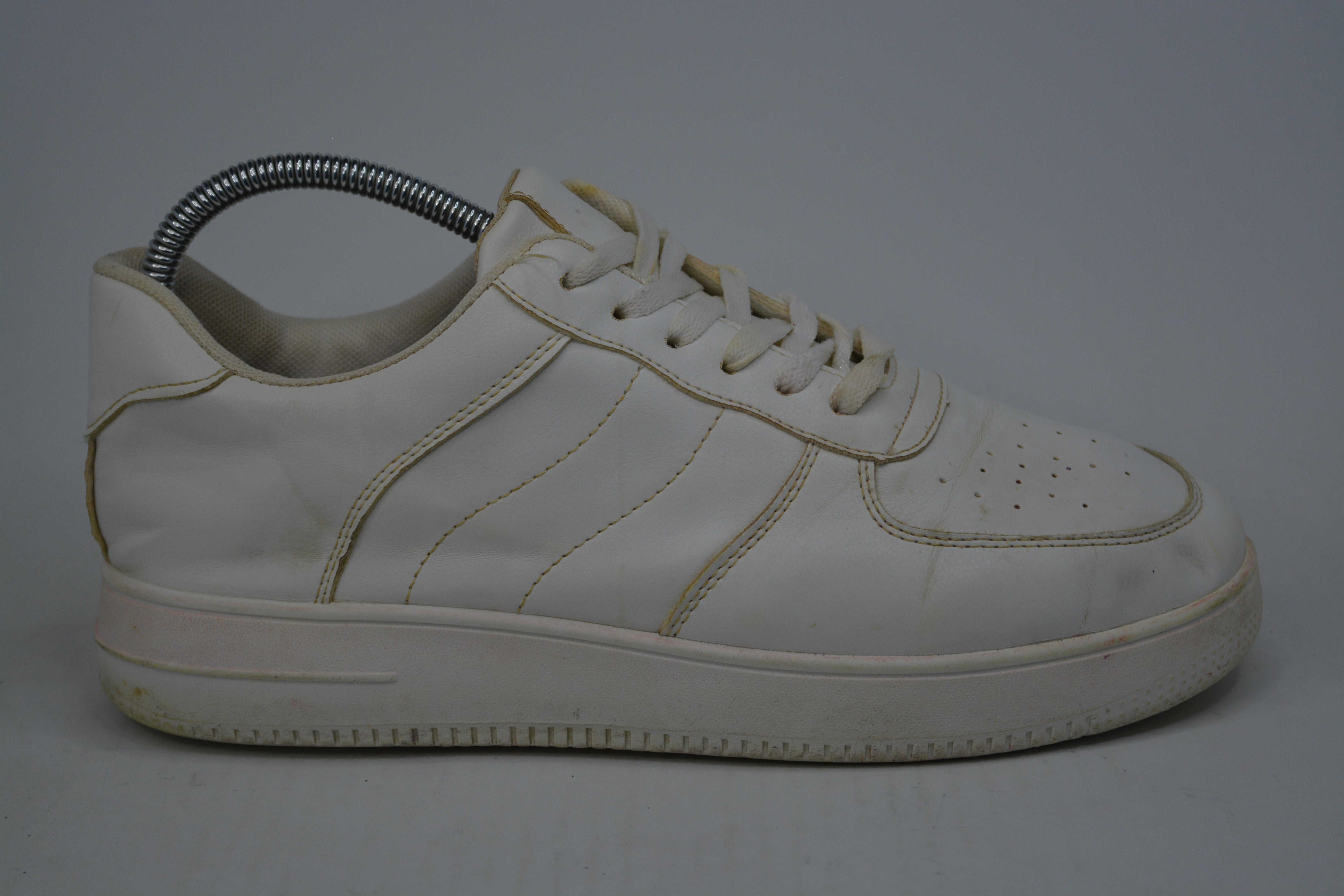 No Boundaries Athletic Shoes for Women - Excellent Condition