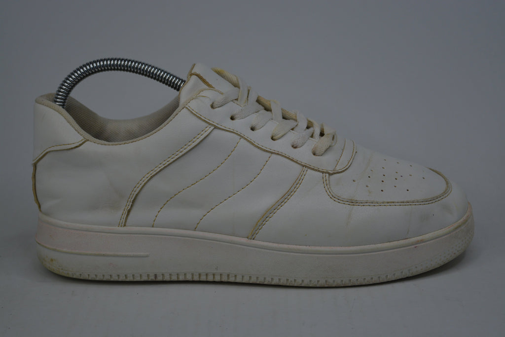 No Boundaries Athletic Shoes for Women - Excellent Condition