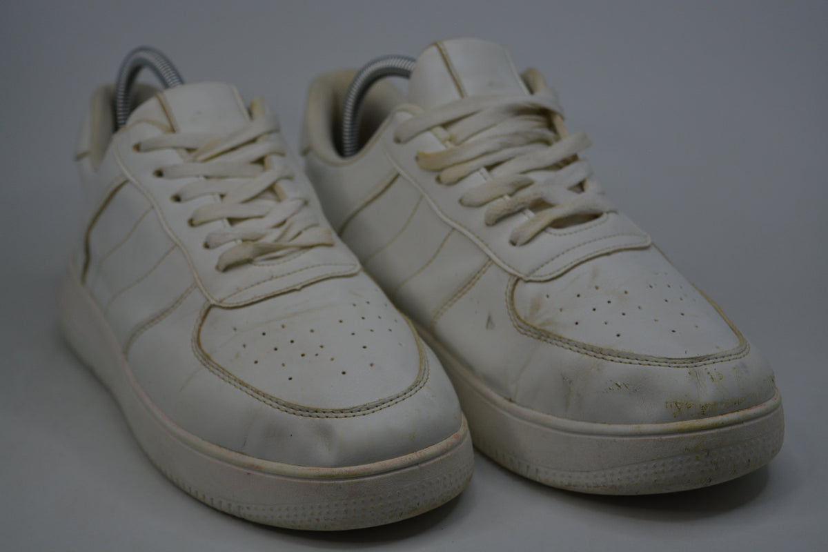 No Boundaries Athletic Shoes for Women - Excellent Condition