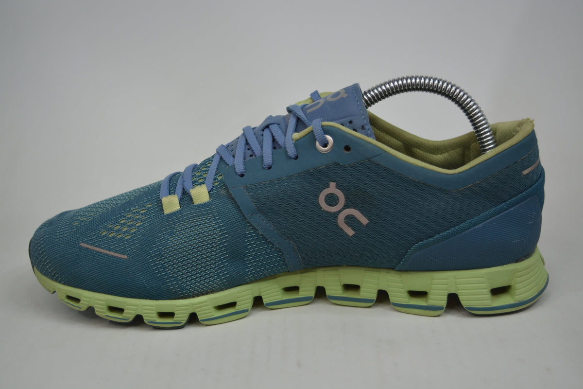 On Cloud Storm Willow Running Shoes