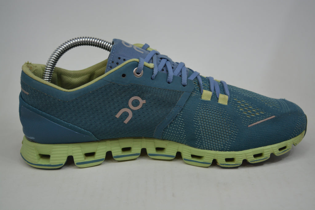 On Cloud Storm Willow Running Shoes