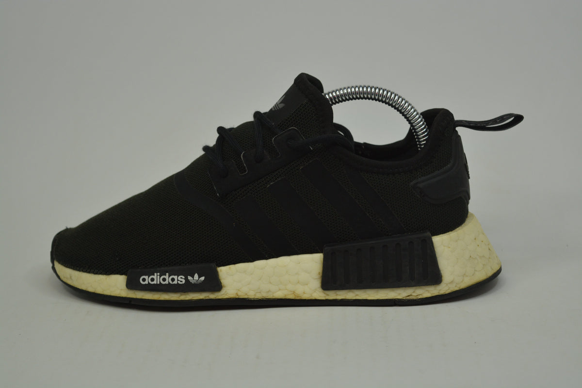 Adidas Mens Athletic Sneaker NMD R1 GZ9257 Black Gum