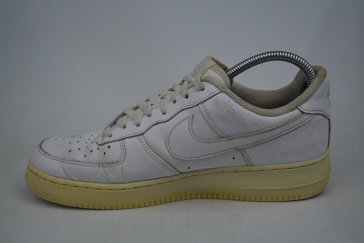 Nike Air Force - White & Gold Men's Size 8