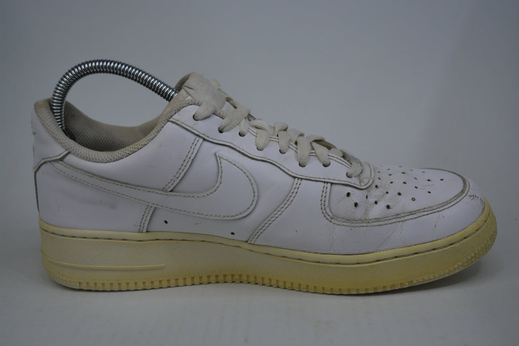 Nike Air Force - White & Gold Men's Size 8