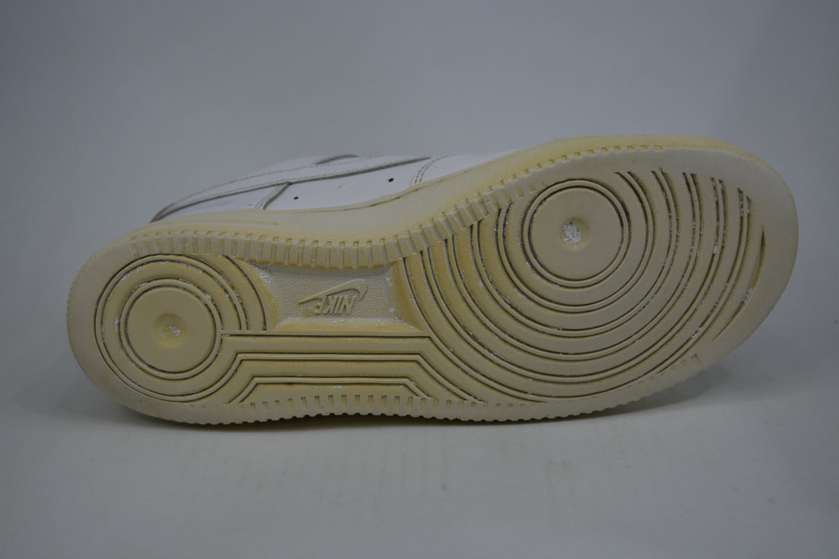 Nike Air Force - White & Gold Men's Size 8