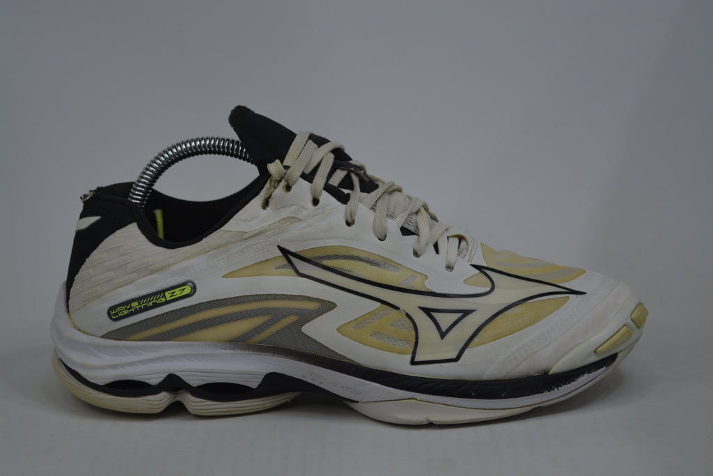 MIZUNO Volleyball Shoes WAVE LIGHTNING Z7 White Black