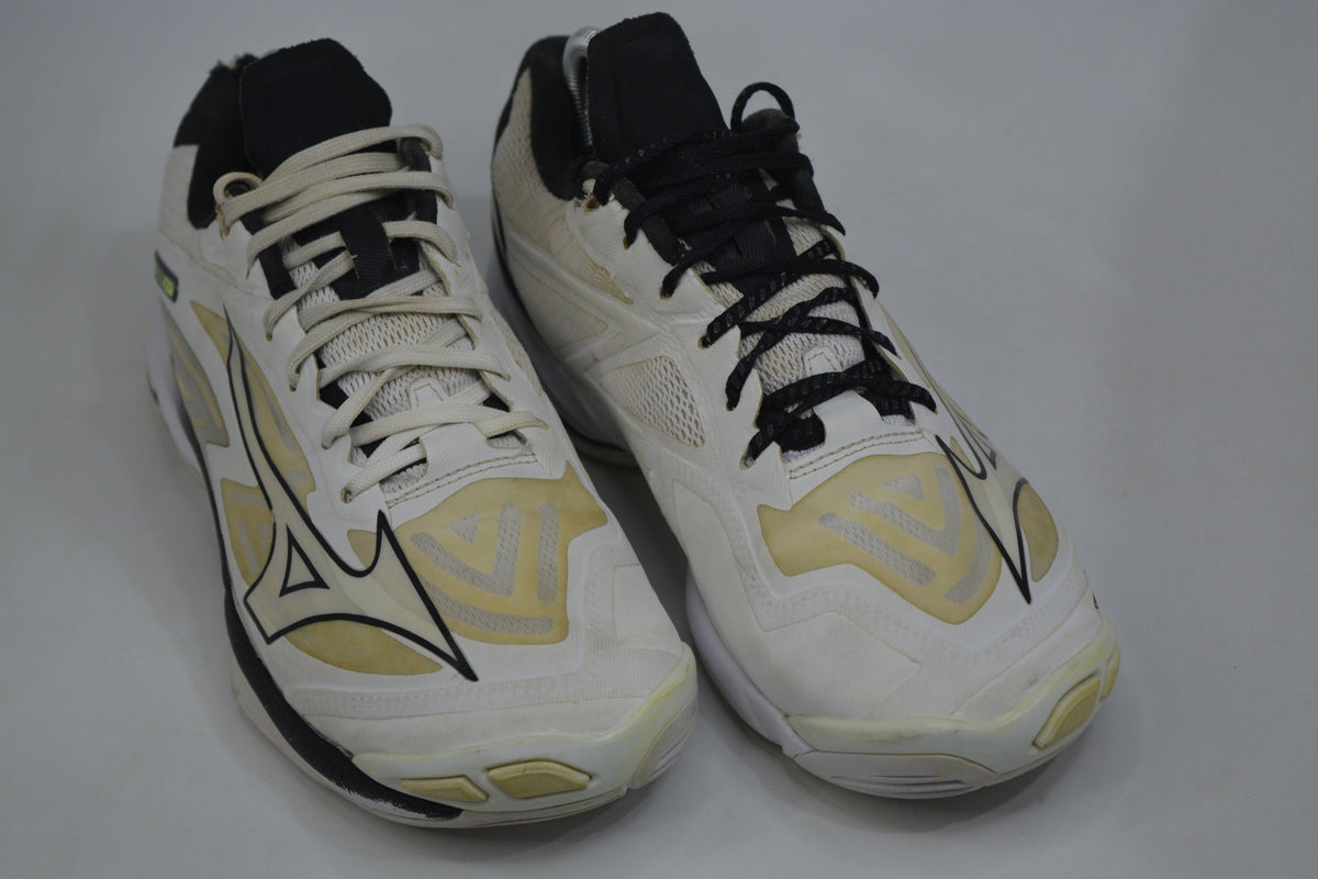 MIZUNO Volleyball Shoes WAVE LIGHTNING Z7 White Black