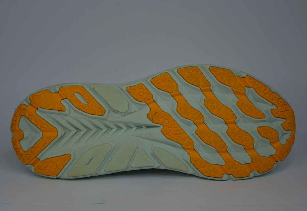 HOKA ONE ONE Clifton
