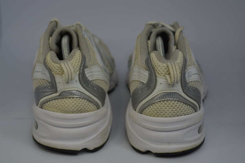 New Balance 530 White Silver Grey