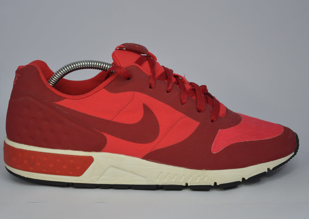 Red Nike Nightgazer LW Sneakers