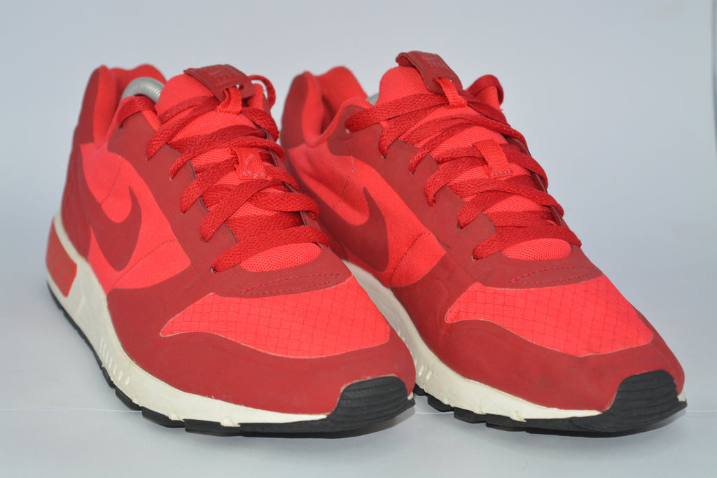 Red Nike Nightgazer LW Sneakers