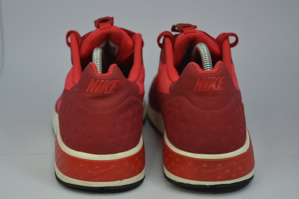 Red Nike Nightgazer LW Sneakers